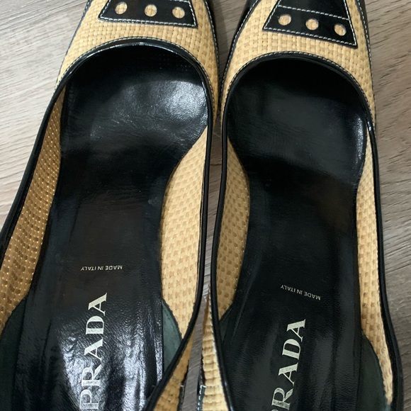 Prada Cap Toe Raffia Heel - Picture 6 of 8